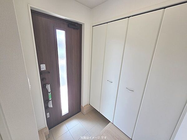 玄関を拡大表示
