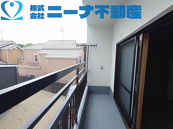 東向きのバルコニー