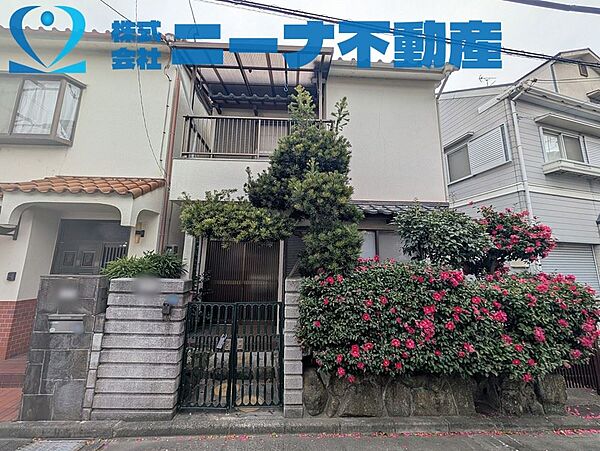 外観：327002247296