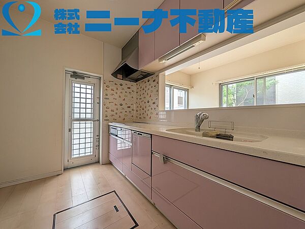 IHコンロ・食洗機付きのシステムキッチン