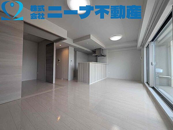 築浅マンションです
