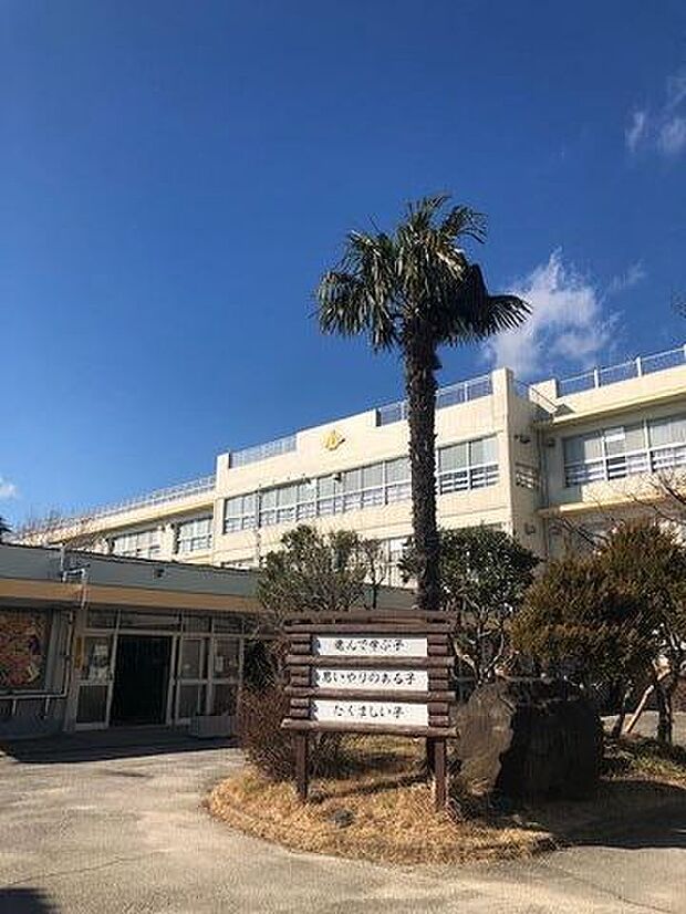 古和釜小学校 440m