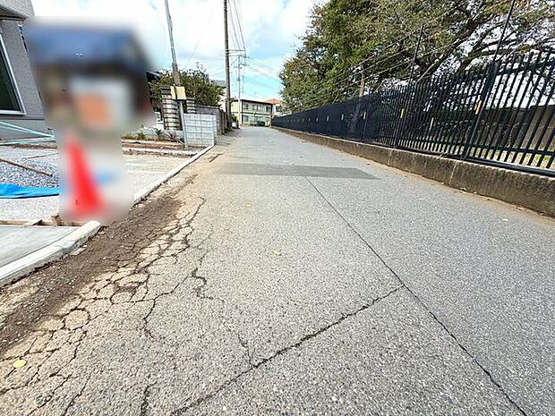 前面道路含む現地写真