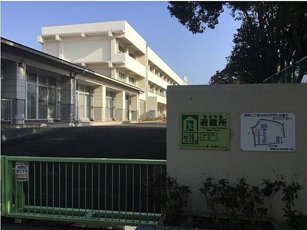 船橋市立小室中学校 180m