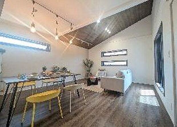 同型写真（リビング）