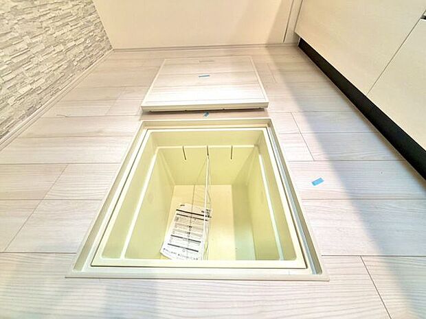 キッチンの床下収納です。