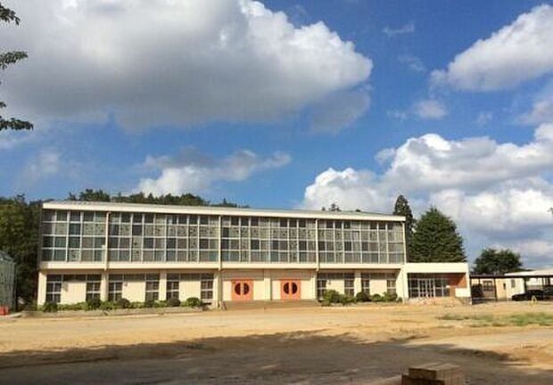 四街道市立栗山小学校 1080m