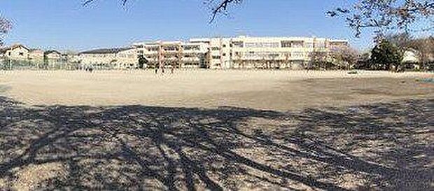 御滝中学校 1680m