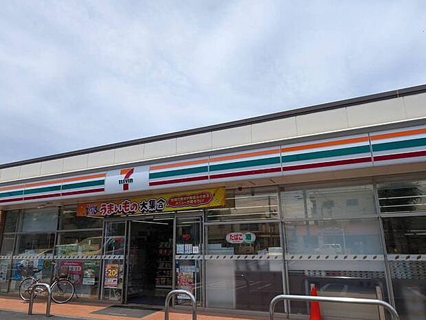 セブンイレブン 船橋三山7丁目店 690m