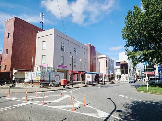 高根公団駅 1330m