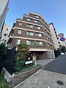 六本木駅より徒歩9分 1階 築20年4ヶ月の賃貸物件