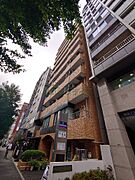 新宿御苑前駅より徒歩7分 3階 築41年8ヶ月の賃貸物件