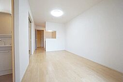 プリムヴェールB 102 1階1LDKのリビング/ダイニング