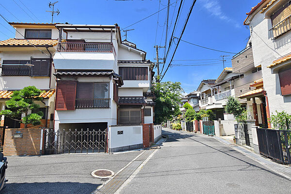 阪急神戸線「武庫之荘」駅徒歩13分後に建築条件付き土地が販売開始です。耐震等級３・断熱等性能等級５取得の建物プランございます。詳しくはお気軽にお問い合わせください。