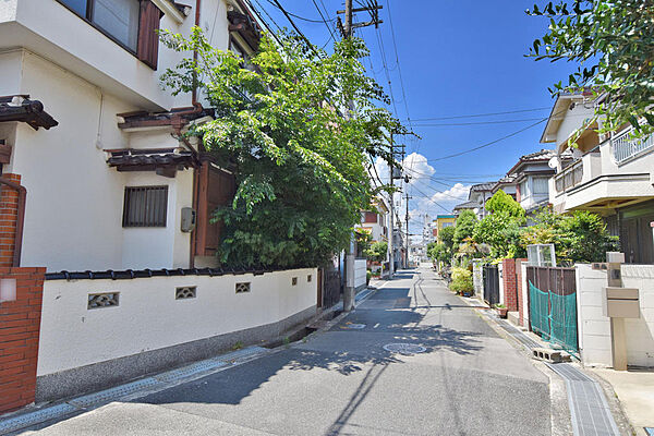 阪急神戸線「武庫之荘」駅徒歩13分後に建築条件付き土地が販売開始です。耐震等級３・断熱等性能等級５取得の建物プランございます。詳しくはお気軽にお問い合わせください。