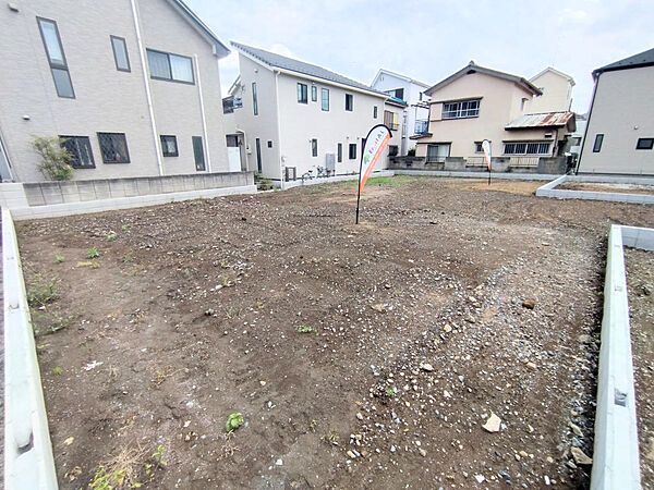 現地（2026年6月）撮影。No.3区画の本地（メインの土地部分）を北西から撮影。