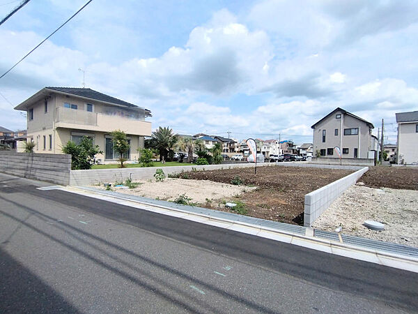 現地（2026年6月）撮影。No.4区画を南西から撮影。