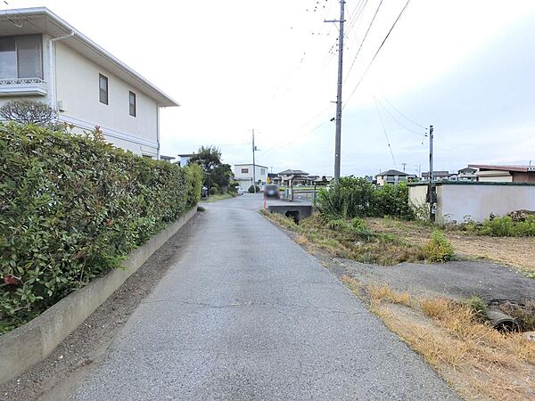 前面道路含む現地写真