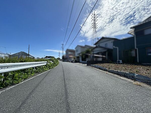 豊川インターまで車約5分！東名で豊橋・名古屋方面へのアクセス良好です♪
