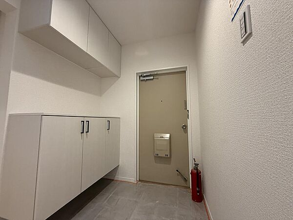 セパレート型のシューズボックスがついている玄関部分！