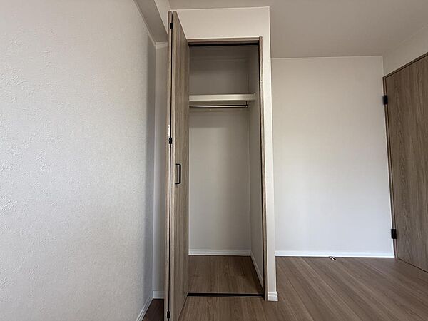 南側洋室のクローゼット部分！