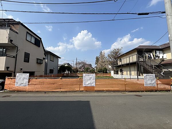 前面道路を含む現地写真