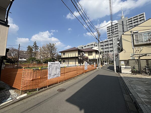 前面道路を含む現地写真