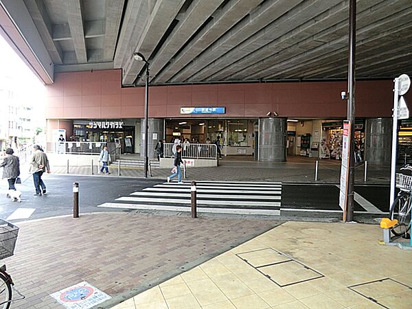 小田急線豪徳寺駅