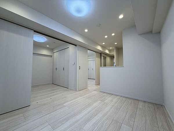 フラットなフローリングで広々と使えます