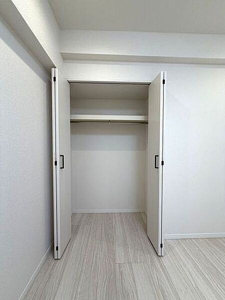 洋室2のクローゼット