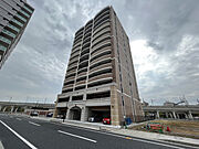 姫路駅より徒歩8分 築3年9ヶ月 14階建の賃貸物件