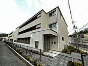 姫路駅よりバス8分 徒歩2分 1階 築3年11ヶ月の賃貸物件