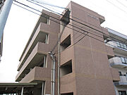 亀山駅より徒歩9分 1階 築27年10ヶ月の賃貸物件