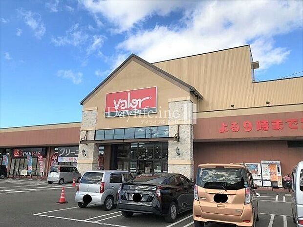 バロー芥見店 1800m