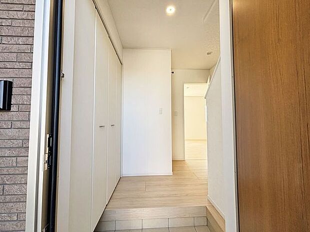 ◎玄関土間収納