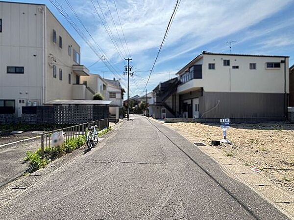 前面道路含む現地写真
