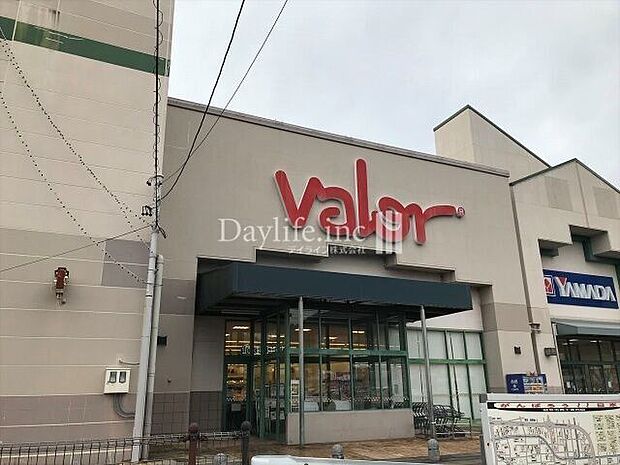 バロー長良店 1830m