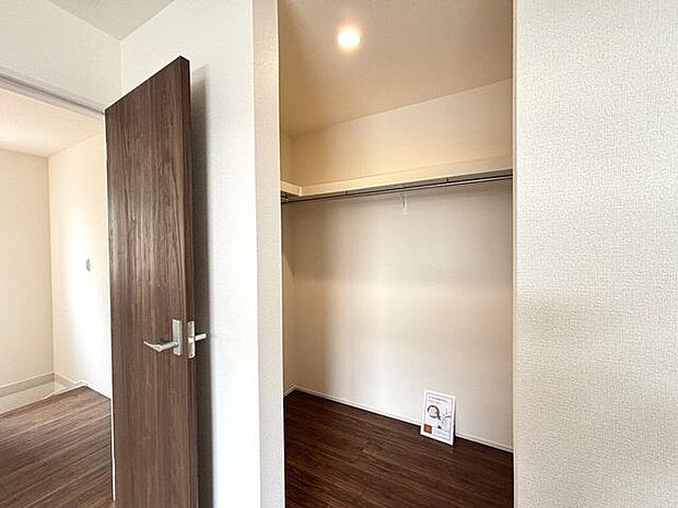 2F 南東洋室(7帖)主寝室◎ウォークインクローゼット