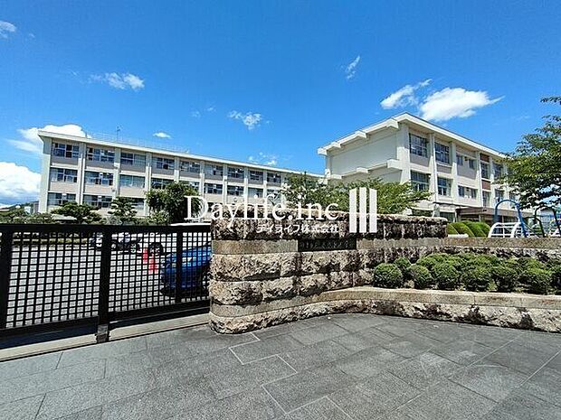 岐阜市立長良東小学校 2200m