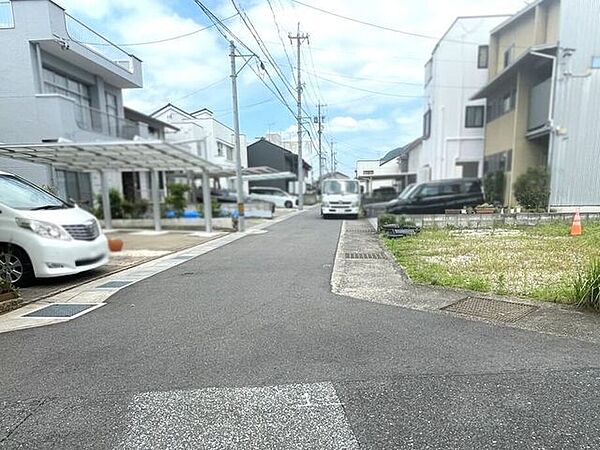前面道路含む現地写真