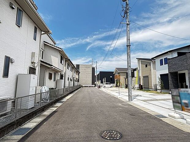 前面道路含む現地写真