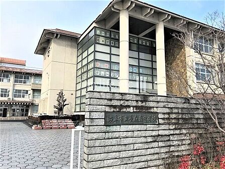 岐阜市立長森南中学校 1100m
