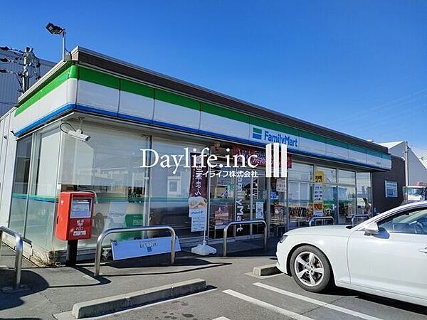 ファミリーマート 本巣政田店 1300m