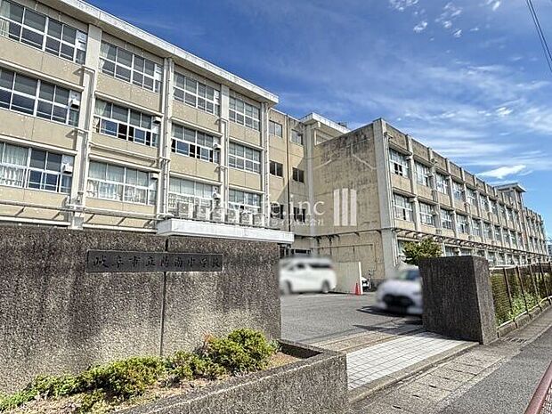 岐阜市立陽南中学校 750m