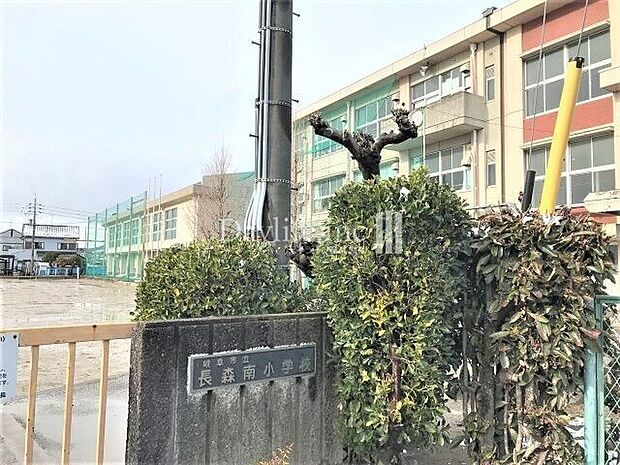 岐阜市立長森南小学校 800m