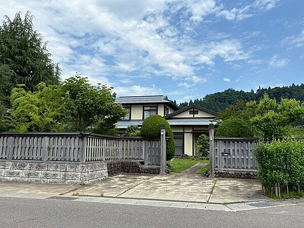 detached 秋田県横手市幸町3-28