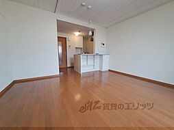 レオパレス南生駒 1階ワンルームのリビング/ダイニング
