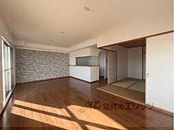 近鉄大阪線 大和高田駅 徒歩4分の賃貸マンション 6階3LDKのリビング/ダイニング