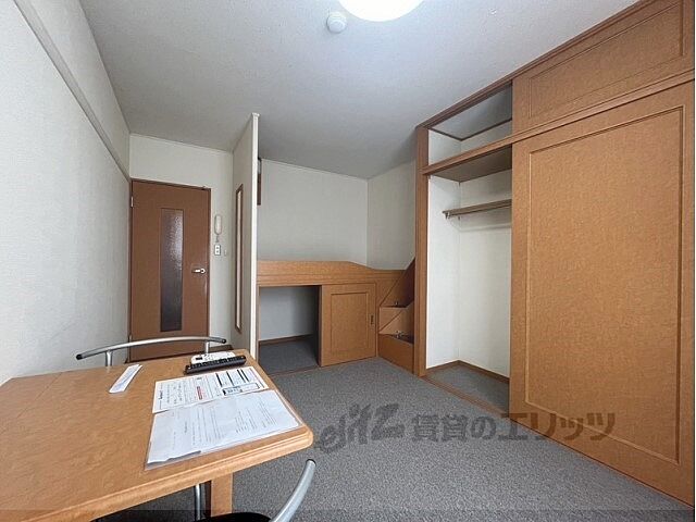 寝室