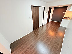 LECOCON中川II 103 1階1LDKのリビング/ダイニング